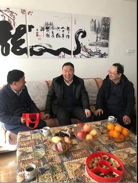 敦煌种业领导看望慰问公司老干部、老党员及困难党员职工