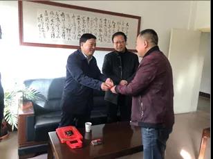 敦煌种业领导看望慰问公司老干部、老党员及困难党员职工